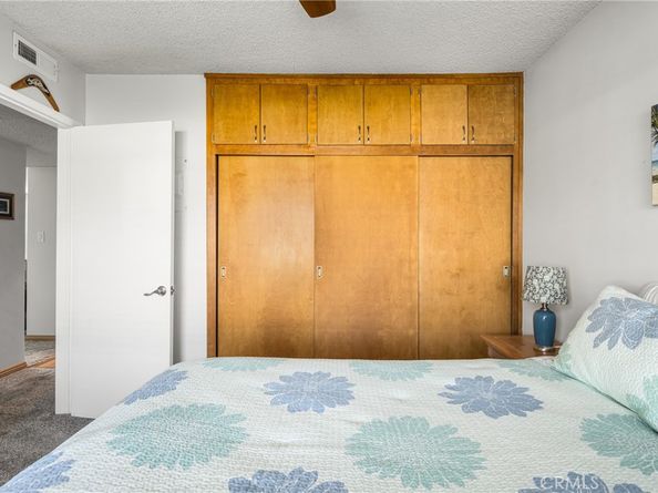 5390 5390 E Oleta 2, Long Beach CA 90815