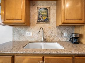 5390 5390 E Oleta 2, Long Beach CA 90815