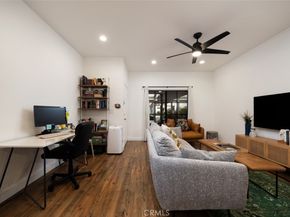 720 W 4th 110, Long Beach CA 90802