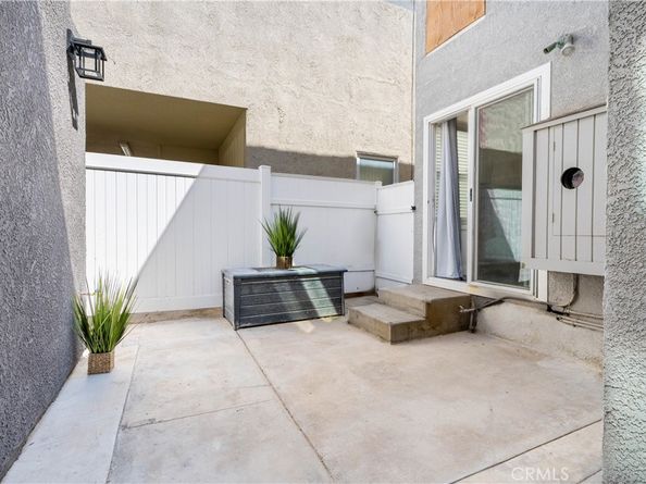 1003 Seal Way, Seal Beach CA 90740