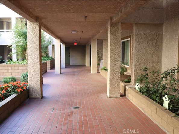 12121 Centralia Street 111, Lakewood CA 90715