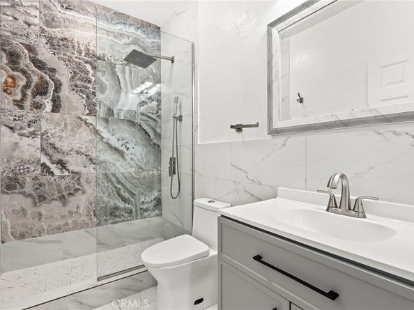 555 Maine 210, Long Beach CA 90802