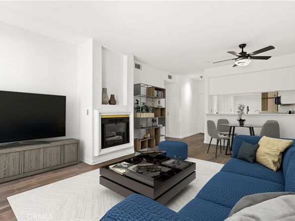 555 Maine 210, Long Beach CA 90802