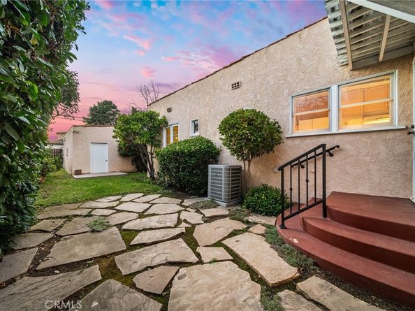 3727 Walnut, Long Beach CA 90807