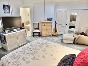 5275 E Mezzanine Way, Long Beach CA 90808