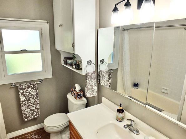 5275 E Mezzanine Way, Long Beach CA 90808