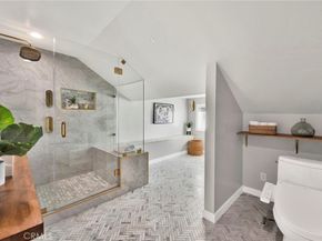 5025 E Los Coyotes Diagonal, Long Beach CA 90815