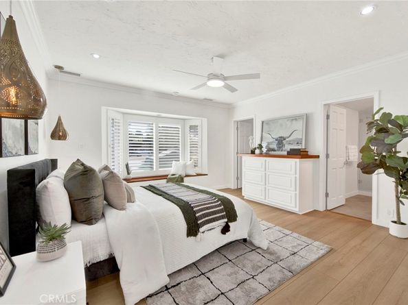 5025 E Los Coyotes Diagonal, Long Beach CA 90815