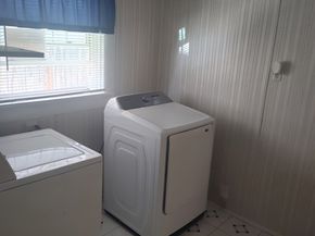637 E 76th Place, Los Angeles CA 90001