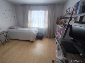 637 E 76th Place, Los Angeles CA 90001