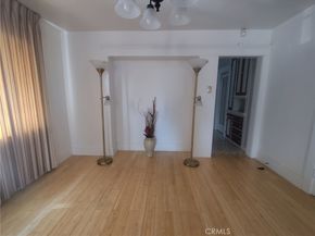 637 E 76th Place, Los Angeles CA 90001