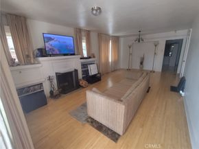 637 E 76th Place, Los Angeles CA 90001