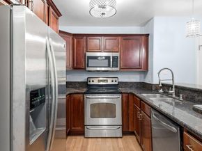 5402 Balboa Arms Dr. 338, San Diego CA 92117
