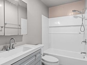5402 Balboa Arms Dr. 338, San Diego CA 92117