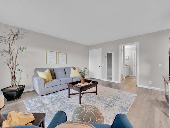 4960 Lantana Drive 7, San Diego CA 92105