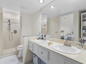 6151 Calle Mariselda 302, San Diego CA 92124