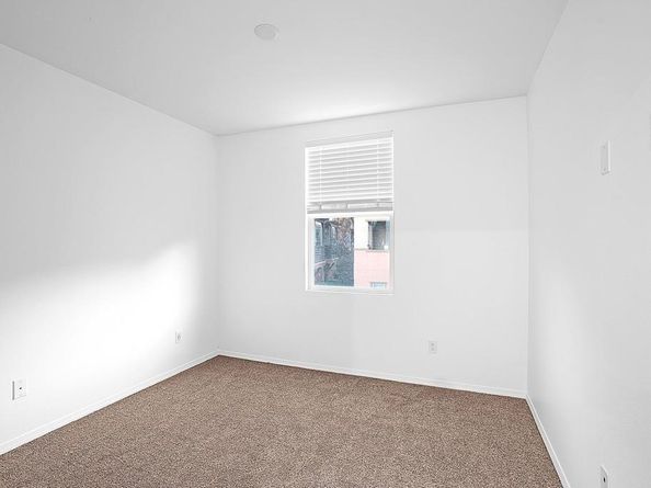 1541 Winter Lane 4, Chula Vista CA 91915