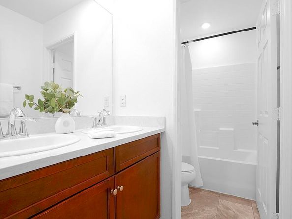 1541 Winter Lane 4, Chula Vista CA 91915