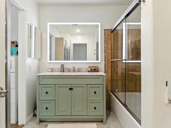 4252 Loma Riviera Lane, San Diego CA 92110