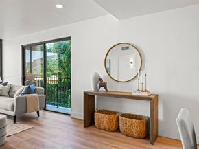 2500 Torrey Pines Road 305, La Jolla CA 92037