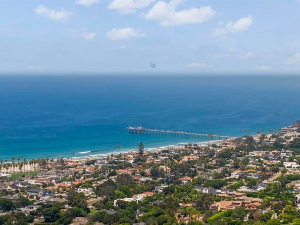 2500 Torrey Pines Road 305, La Jolla CA 92037