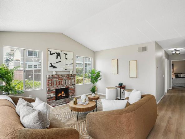 231 Riverview Way, Oceanside CA 92057