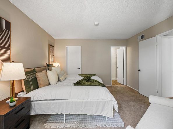 231 Riverview Way, Oceanside CA 92057