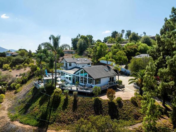 11201 Constellation Drive, El Cajon CA 92020