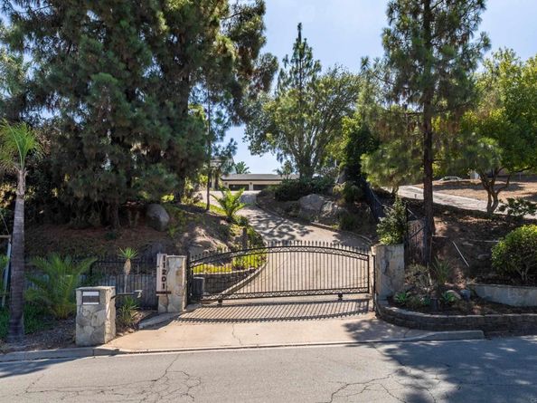 11201 Constellation Drive, El Cajon CA 92020