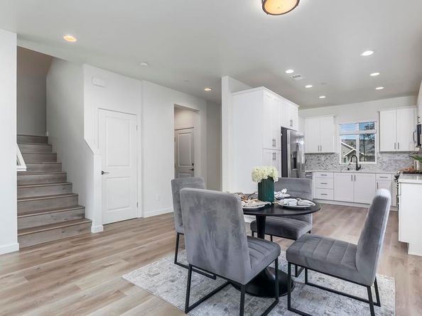 1625 Mauzy Way, El Cajon CA 92021