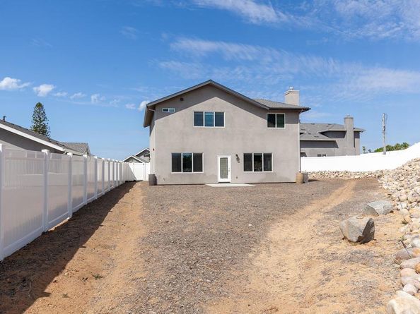 1625 Mauzy Way, El Cajon CA 92021