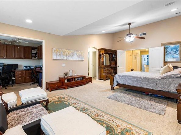 5049 Ruette De Mer, San Diego CA 92130