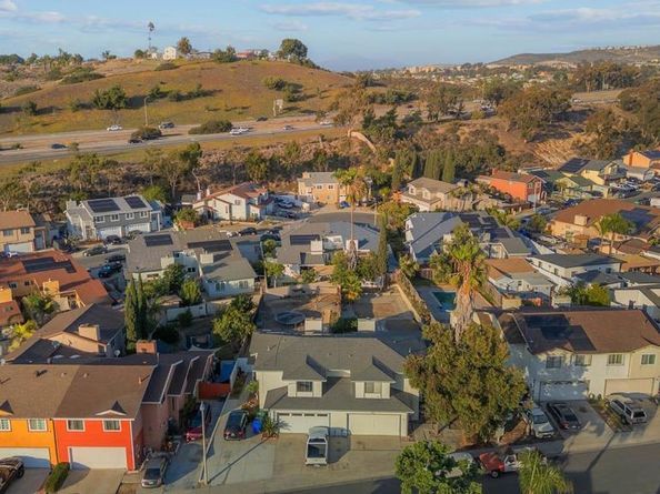 3844 Via Del Bardo, San Ysidro CA 92173