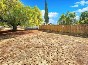 8273 Melrose Lane, El Cajon CA 92021