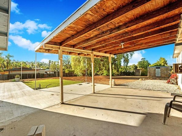 8273 Melrose Lane, El Cajon CA 92021
