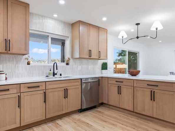 5995 Broadmoor Dr, La Mesa CA 91942