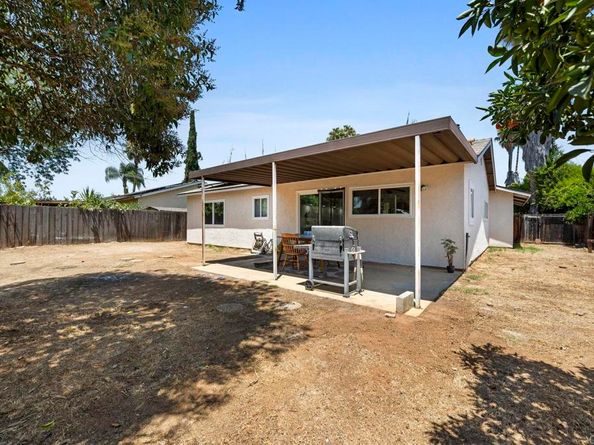 809 Buchanan Street, Escondido CA 92027