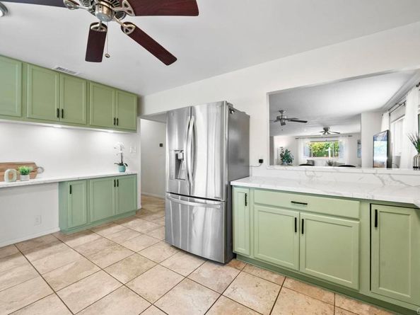 809 Buchanan Street, Escondido CA 92027