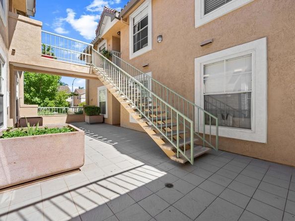 8670 New Salem Street 106, San Diego CA 92126
