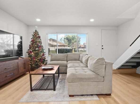 9543 Cottonwood Avenue A, Santee CA 92071