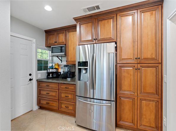 1650 W 107th Street, Los Angeles CA 90047