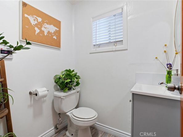 1650 W 107th Street, Los Angeles CA 90047