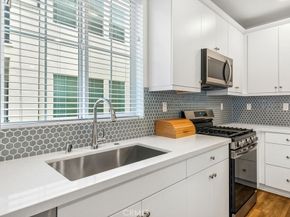 704 Cara Cara, Covina CA 91723