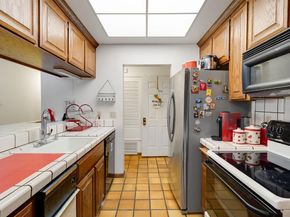 25912 Hayward Boulevard 106, Hayward CA 94542
