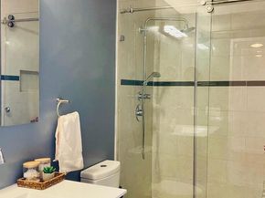 1 Embarcadero W 355, Oakland CA 94607