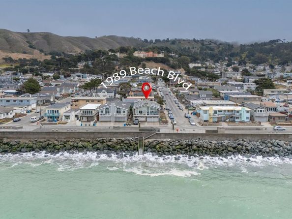 1989 Beach Boulevard, Pacifica CA 94044