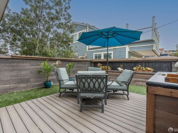 1989 Beach Boulevard, Pacifica CA 94044