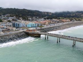 1989 Beach Boulevard, Pacifica CA 94044
