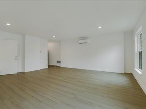 2605 Loyola LN, Austin TX 78723