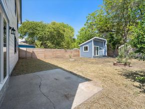 1404 Deupree DR, Austin TX 78753